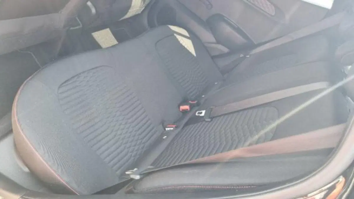 Hyundai i10 usata a Savona (14)