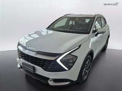 Kia Sportage 1.6 t-gdi hev Business 2wd at6 del 2025 usata a Verona