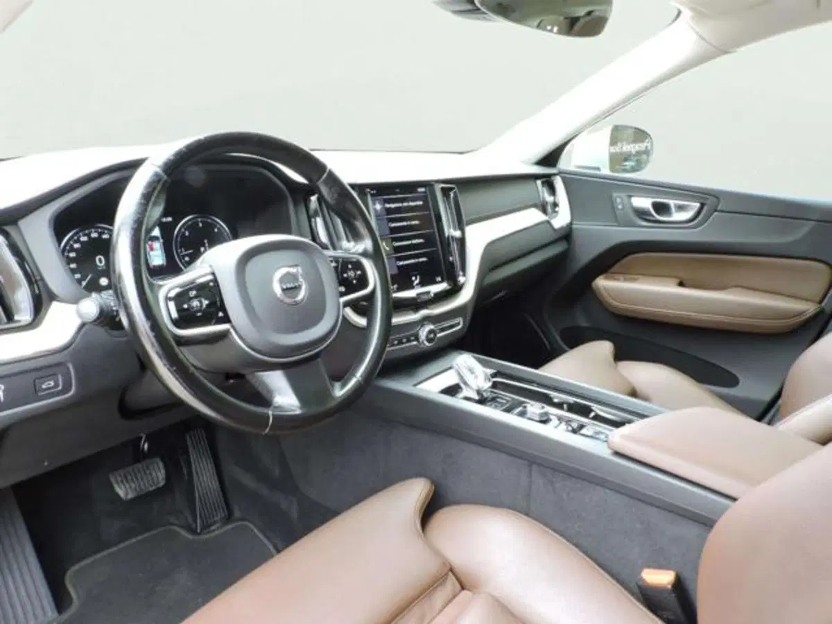Volvo XC60 usata a Firenze (13)