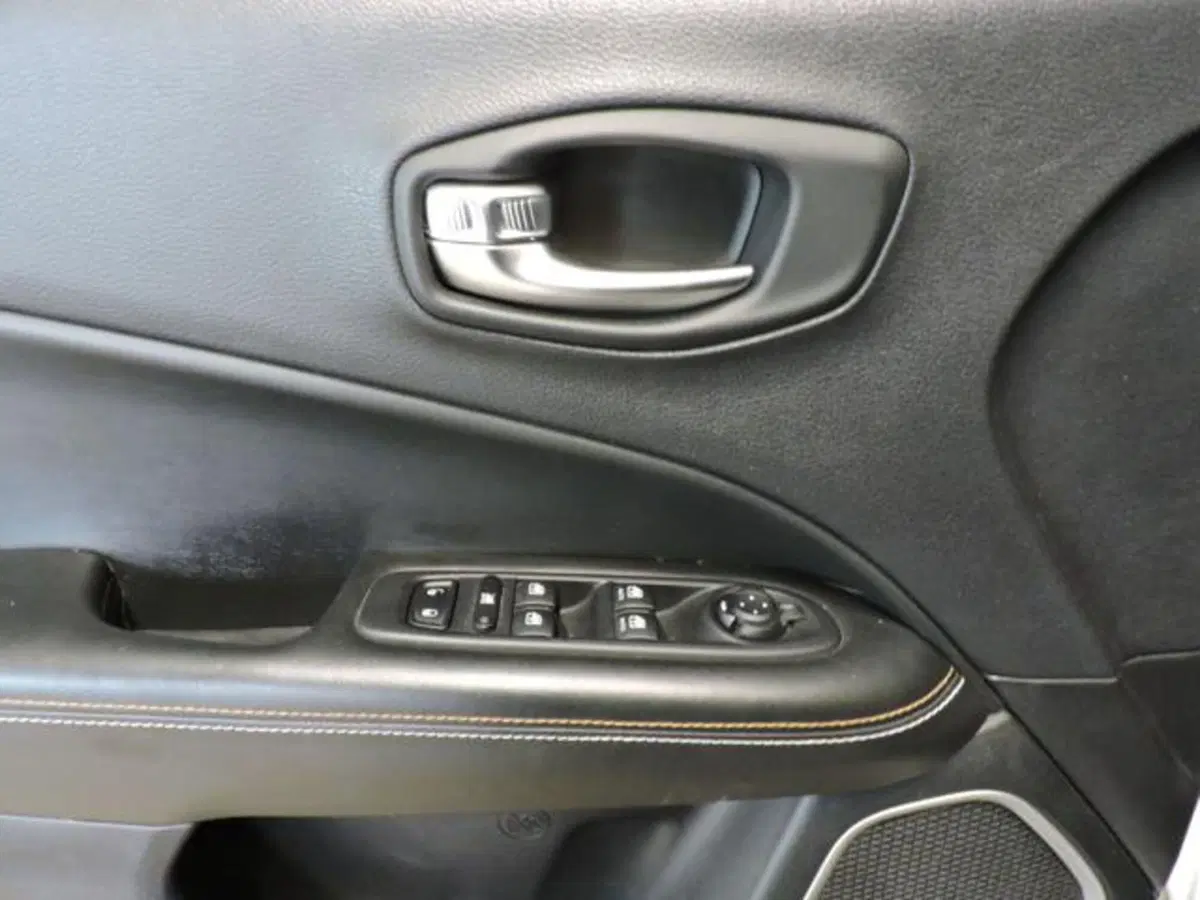 Jeep Compass usata a Firenze (16)