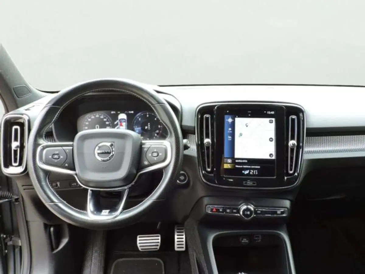 Volvo XC40 usata a Firenze (11)