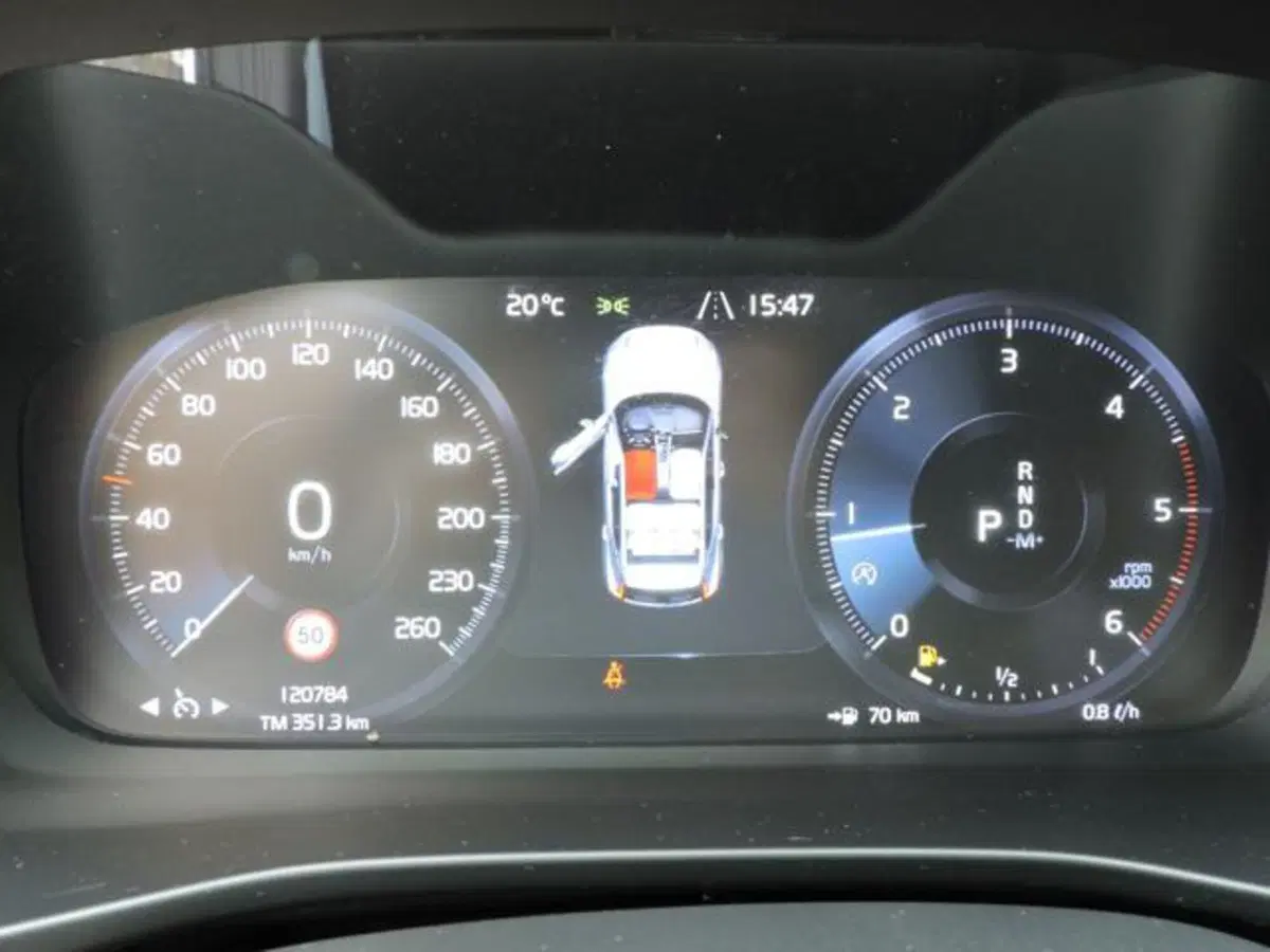 Volvo XC40 usata a Firenze (12)