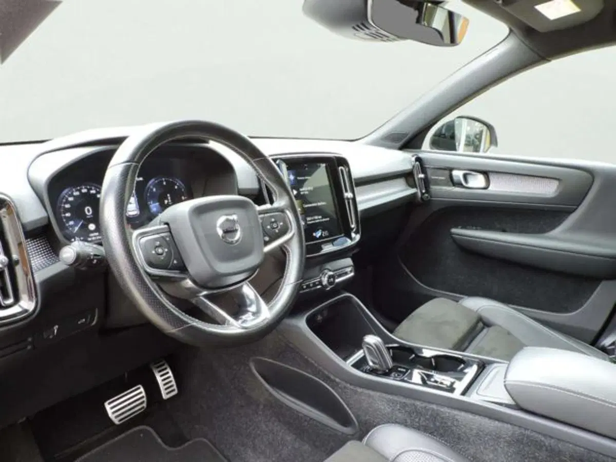 Volvo XC40 usata a Firenze (15)