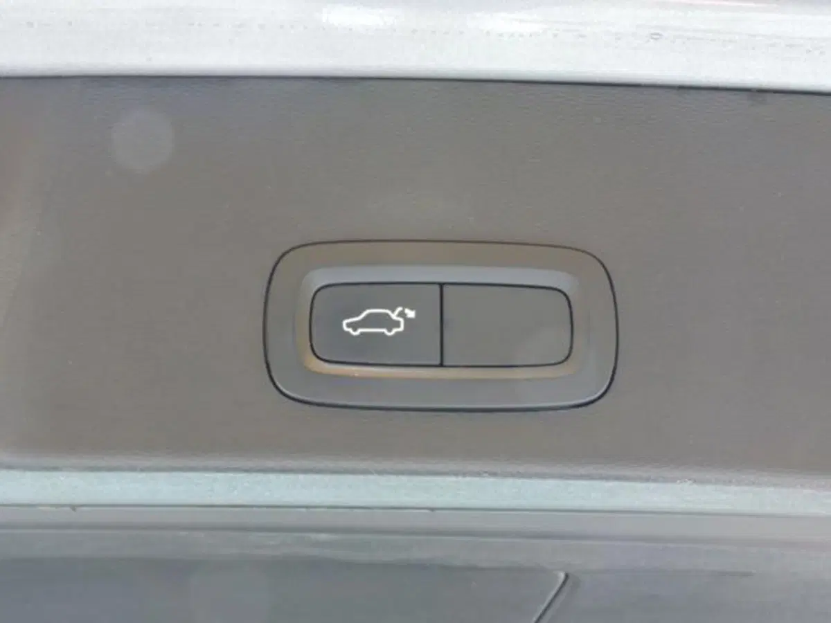 Volvo XC40 usata a Firenze (7)