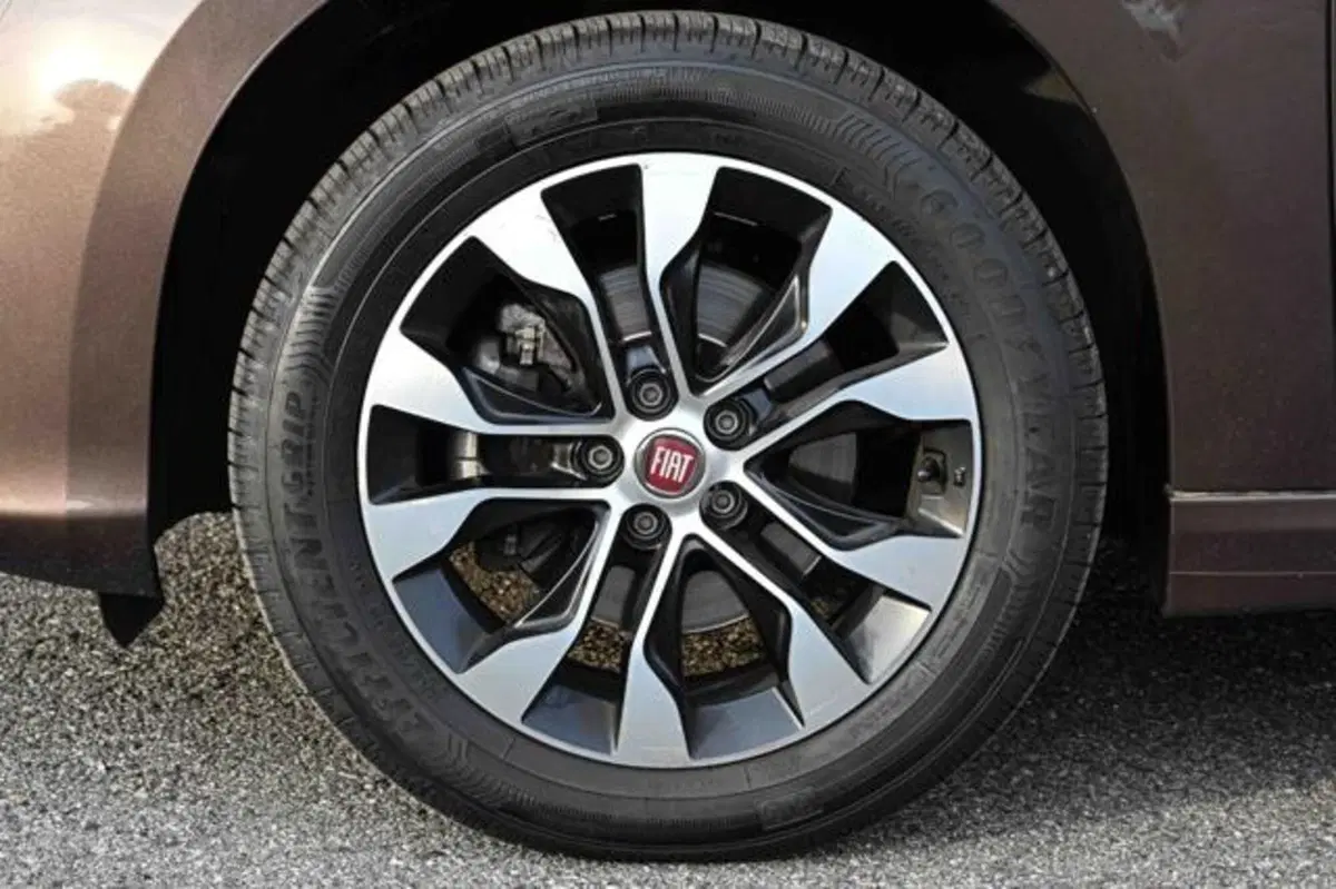 Fiat Tipo Station Wagon usata a Torino (6)