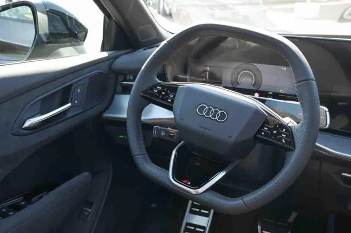 Audi Q3 Sportback nuova a Torino (12)