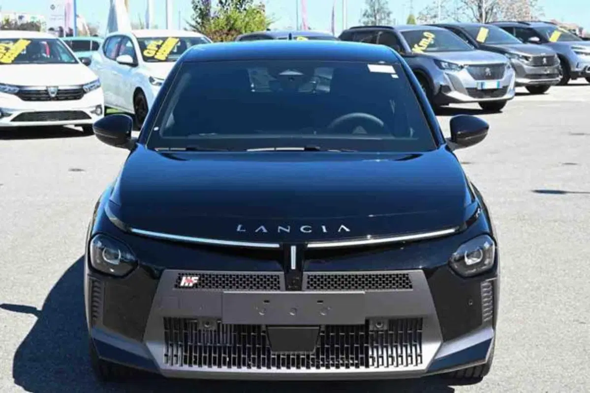 Lancia Ypsilon nuova a Torino (16)