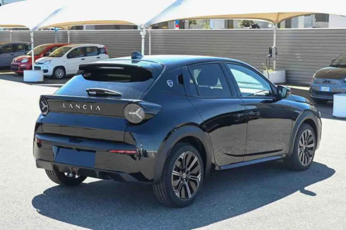 Lancia Ypsilon nuova a Torino (3)