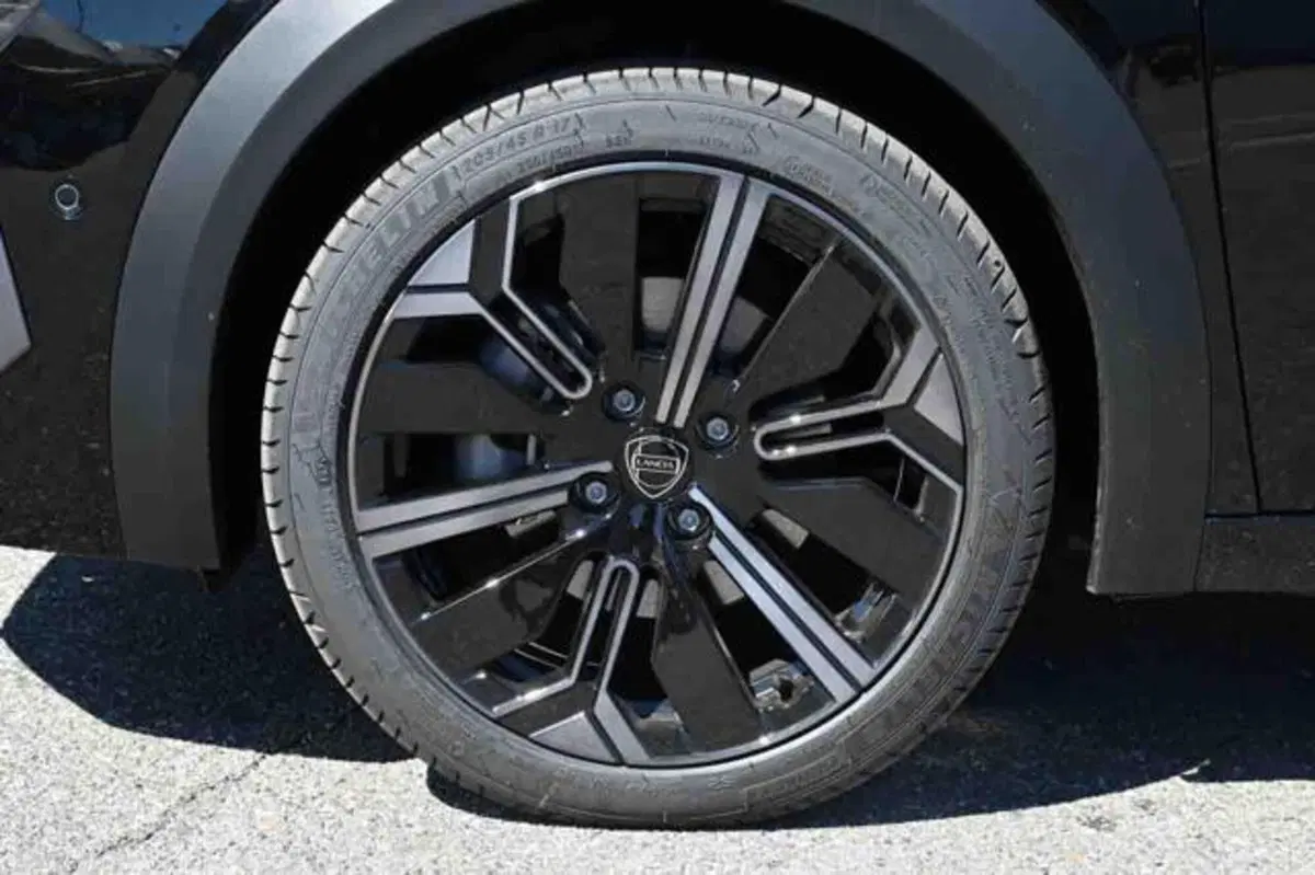 Lancia Ypsilon nuova a Torino (6)