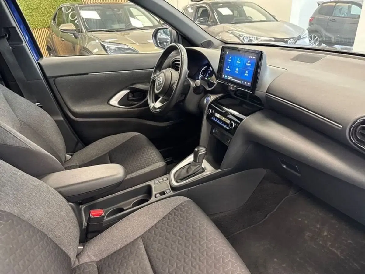 Toyota Yaris Cross usata a Prato (12)