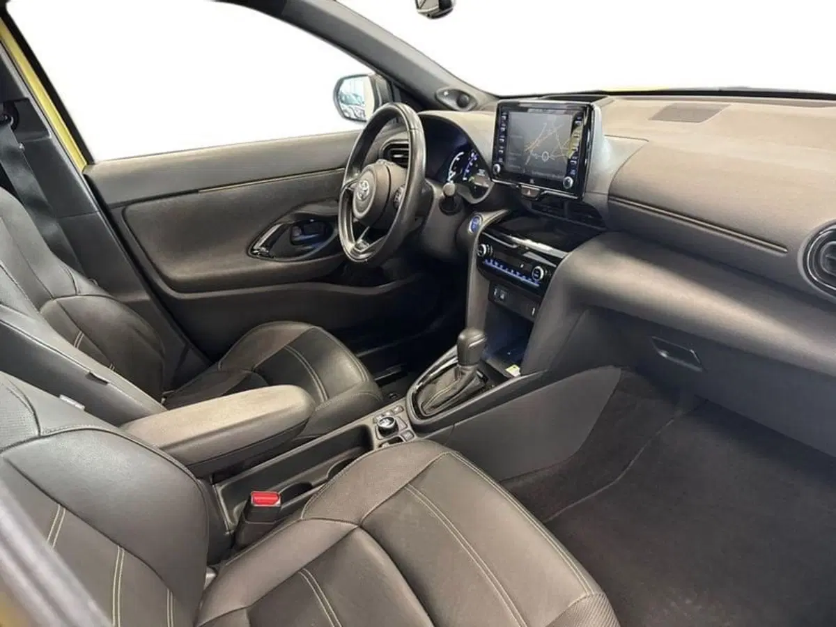 Toyota Yaris Cross usata a Prato (13)