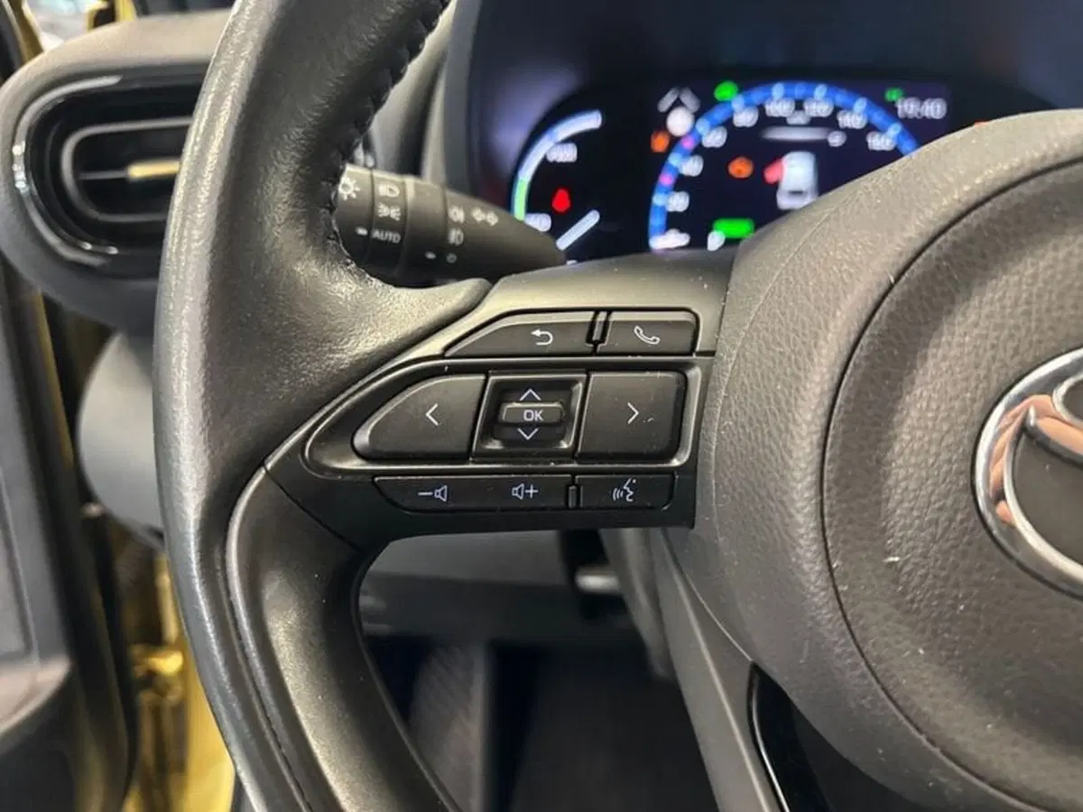 Toyota Yaris Cross usata a Prato (14)