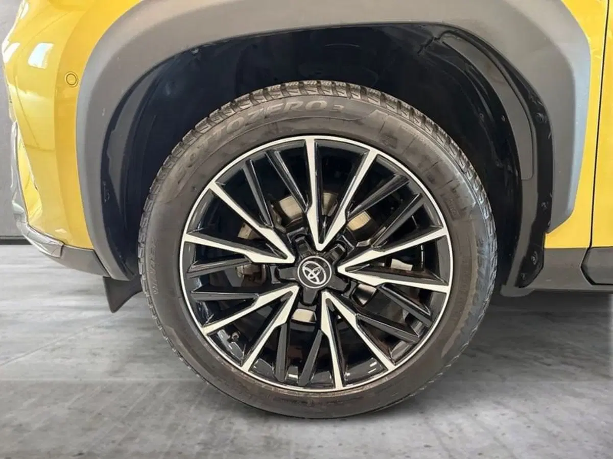 Toyota Yaris Cross usata a Prato (9)