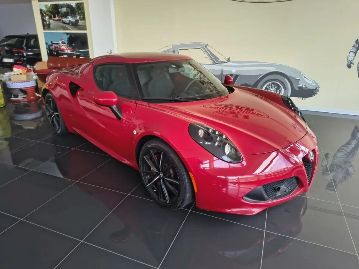 Alfa Romeo 4C Coupé usata a Firenze (3)