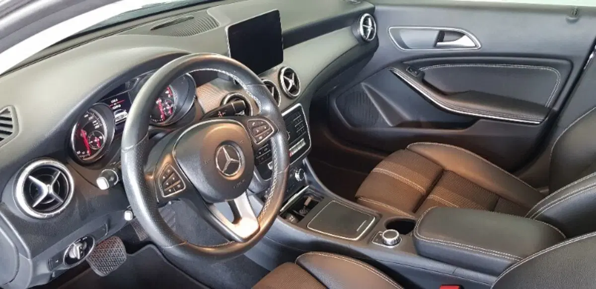Mercedes-Benz CLA Shooting Brake usata a Pordenone (12)