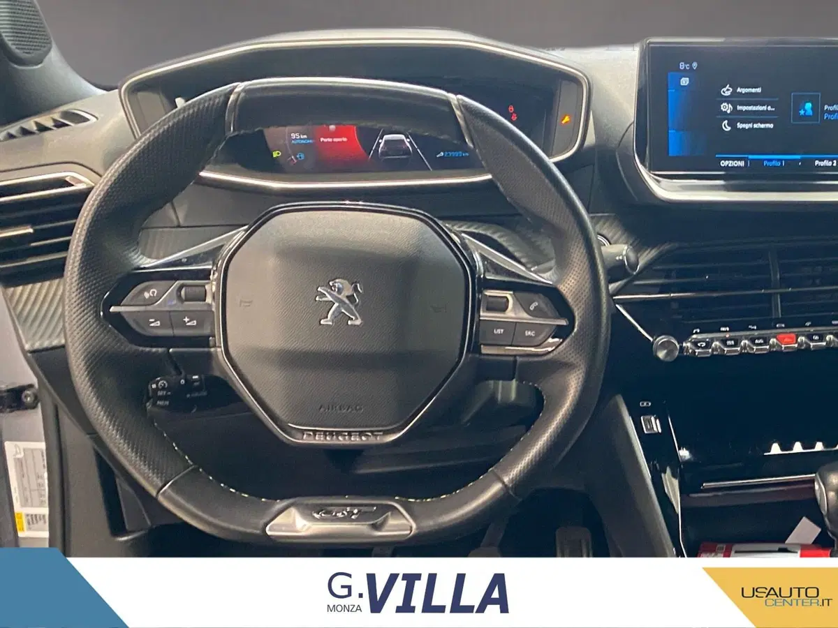 Peugeot 2008 usata a Milano (9)