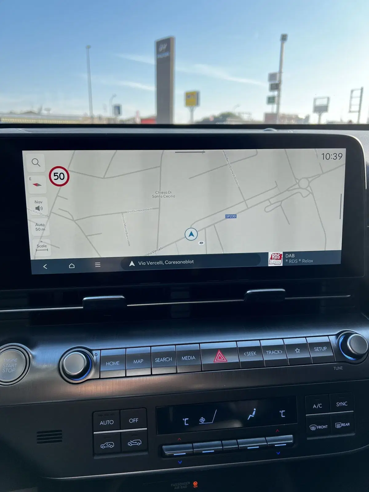 Hyundai Kona nuova a Vercelli (13)