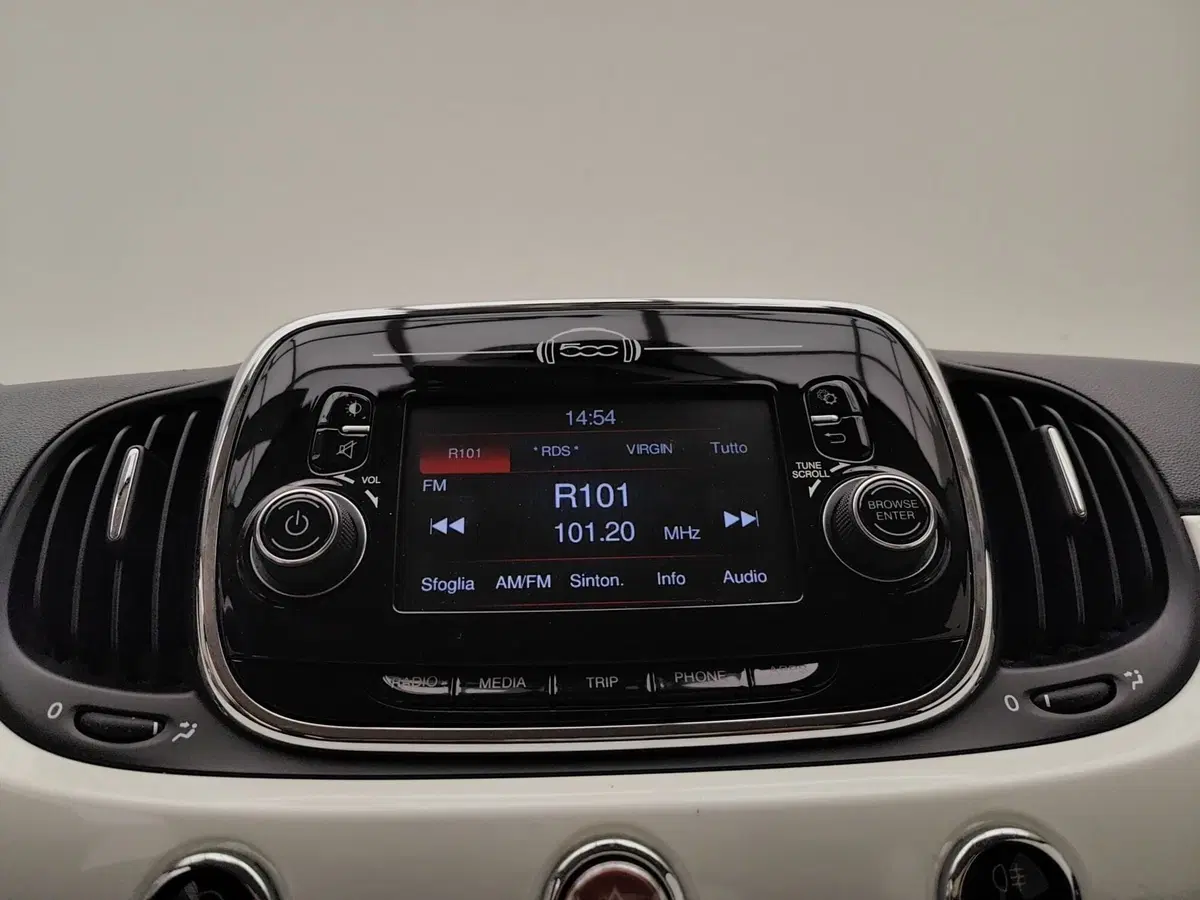 Fiat 500C Cabrio usata a Como (10)