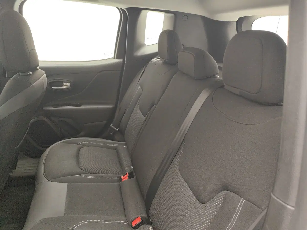 Jeep Renegade usata a Como (13)