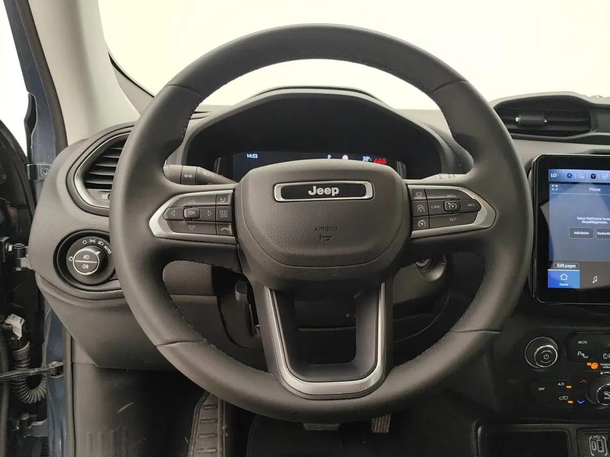 Jeep Renegade usata a Como (16)