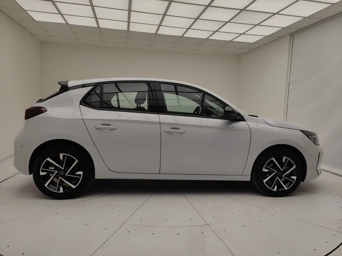 Opel Corsa usata a Como (18)