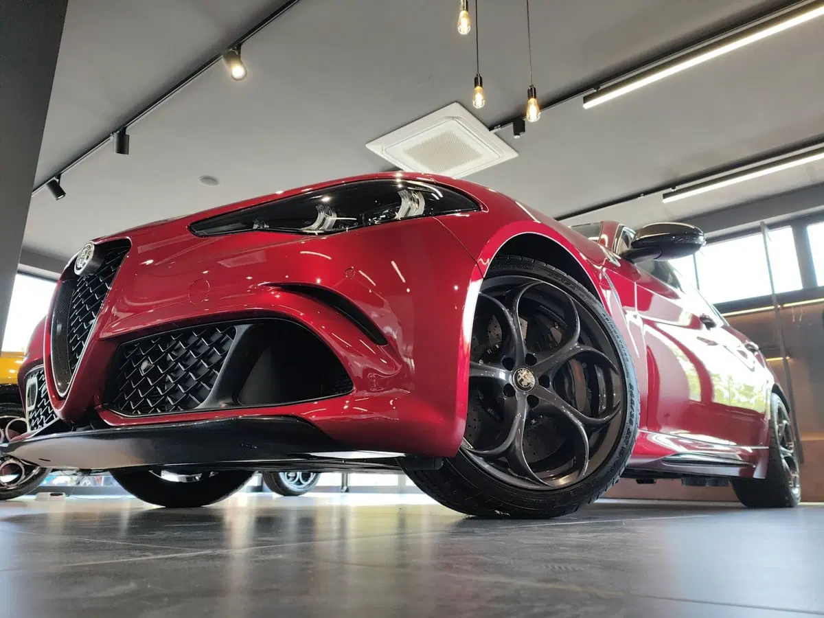 Alfa Romeo Giulia nuova a Como (15)