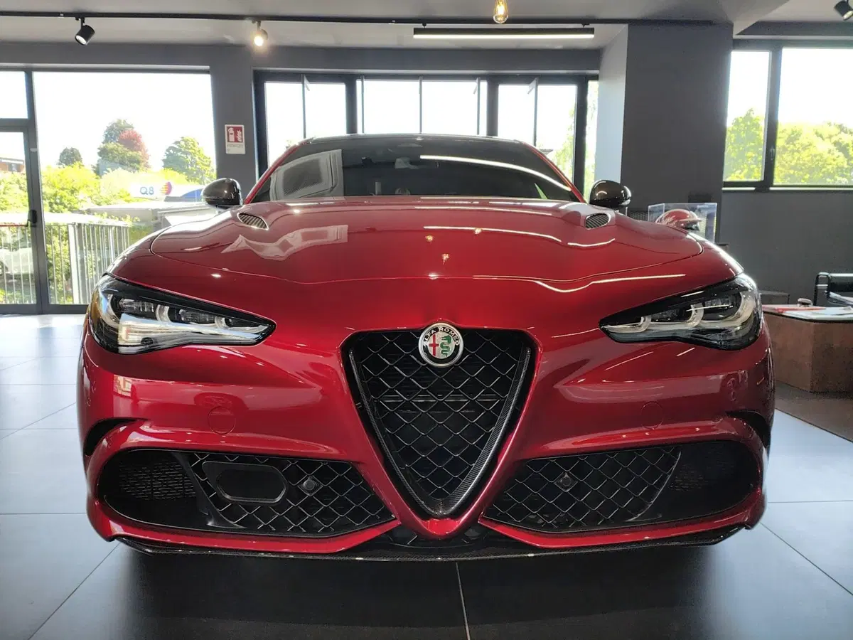 Alfa Romeo Giulia nuova a Como (2)