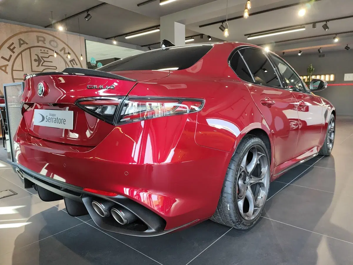 Alfa Romeo Giulia nuova a Como (6)