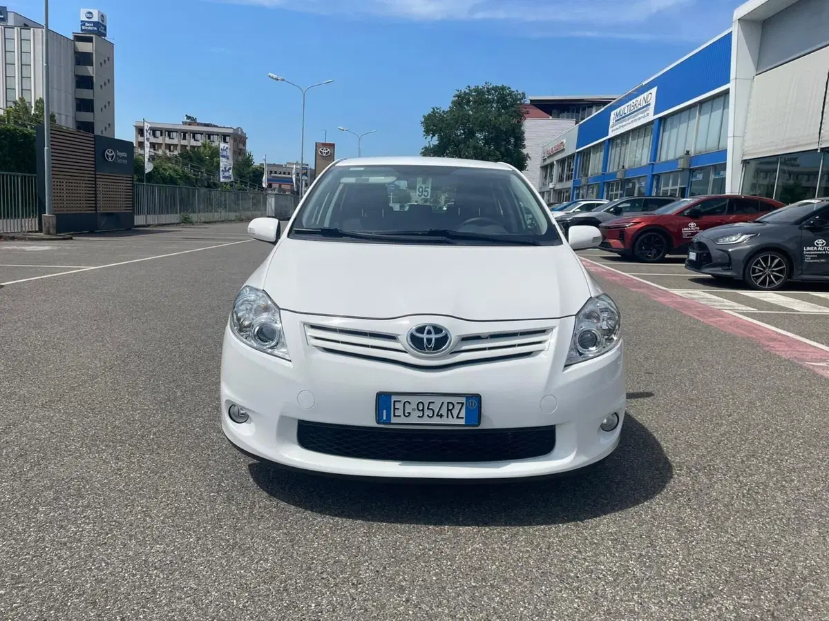 Toyota Auris usata a Piacenza (2)