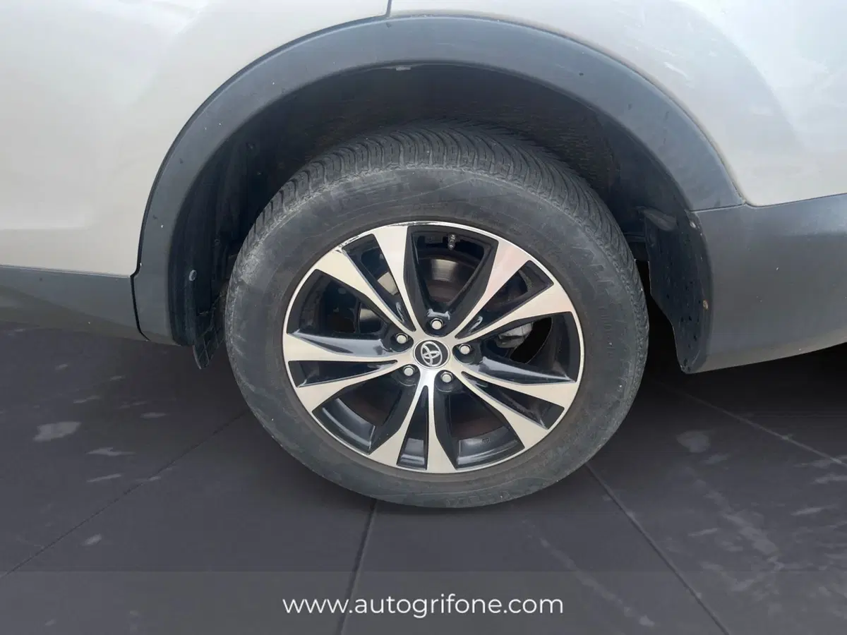 Toyota Rav4 usata a Modena (14)