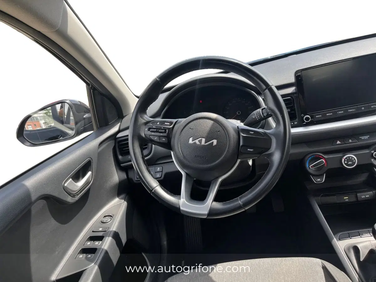 Kia Stonic usata a Modena (12)