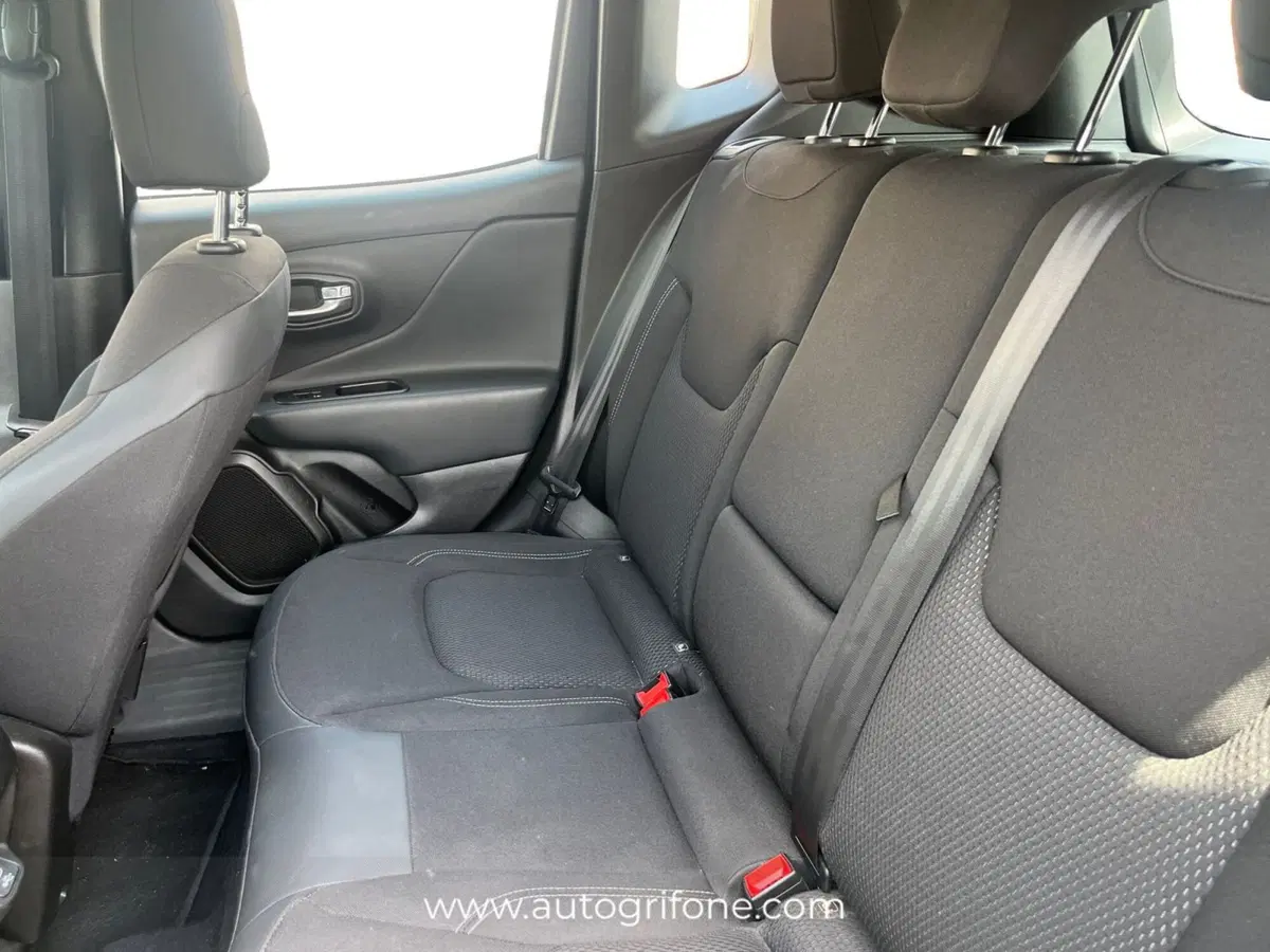 Jeep Renegade usata a Modena (13)