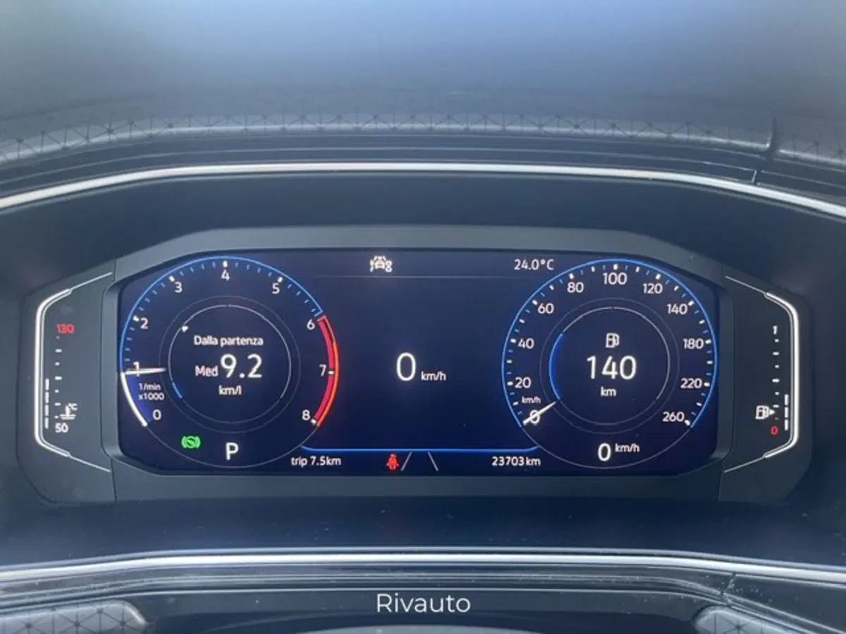 Volkswagen T-Cross usata a Como (14)