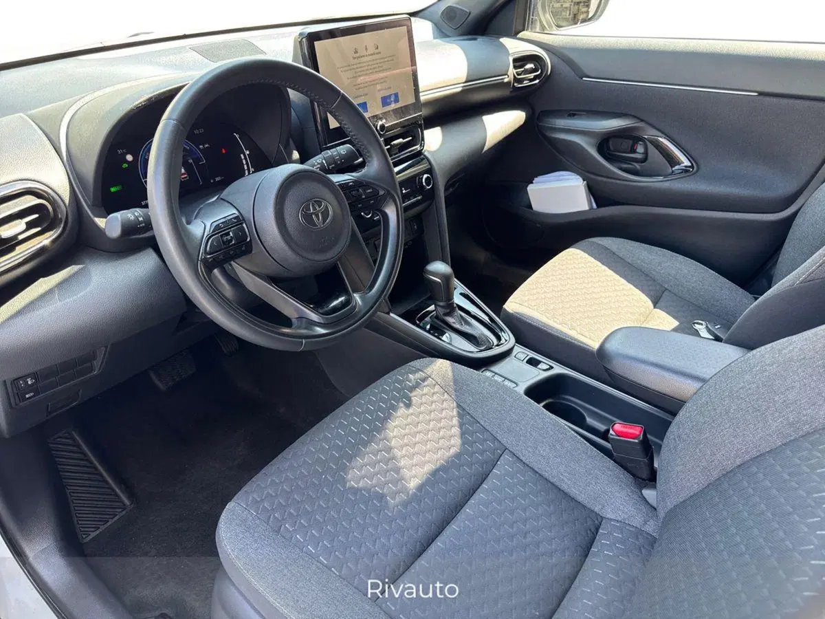 Toyota Yaris Cross usata a Como (7)