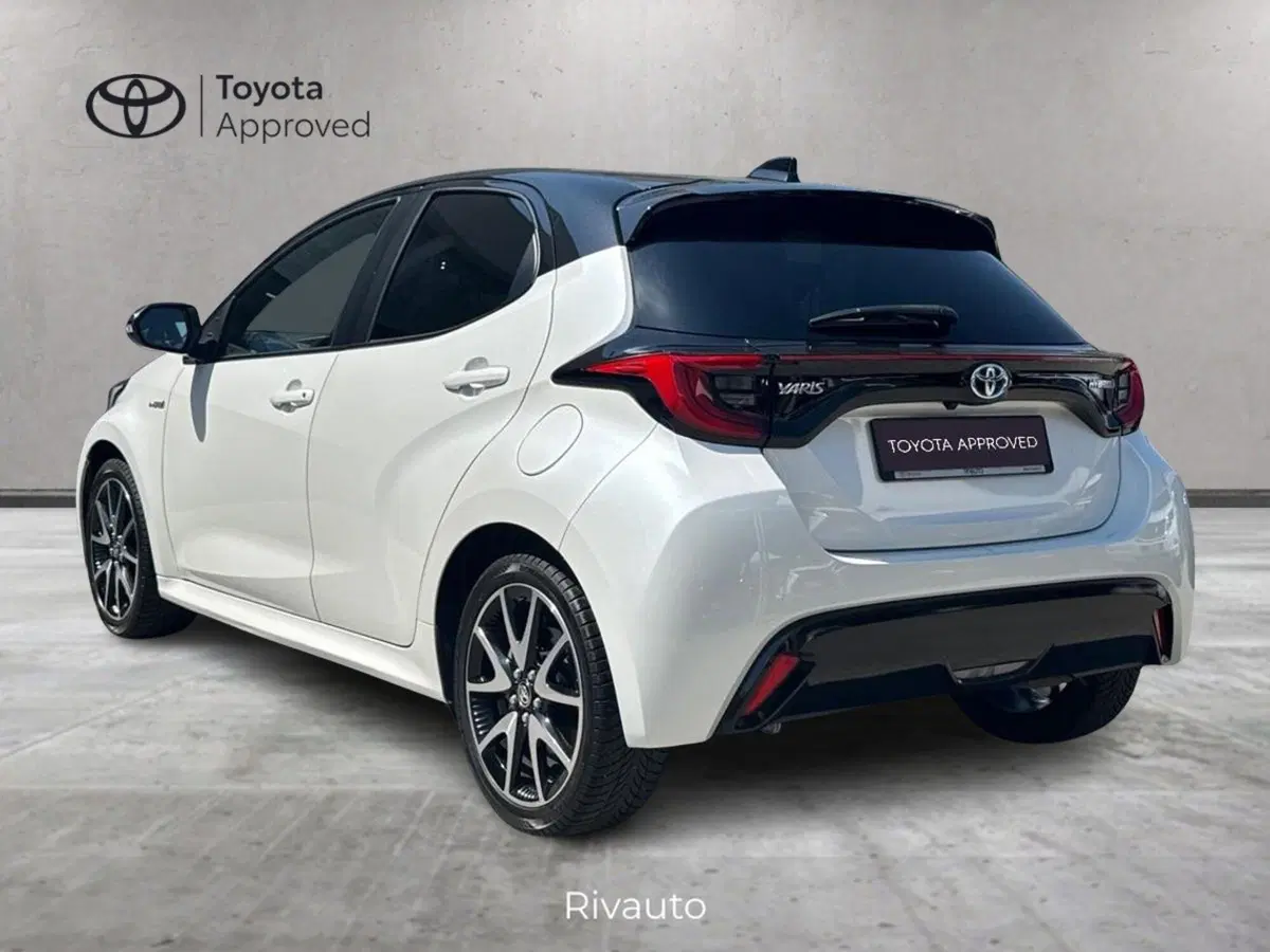 Toyota Yaris usata a Como (5)