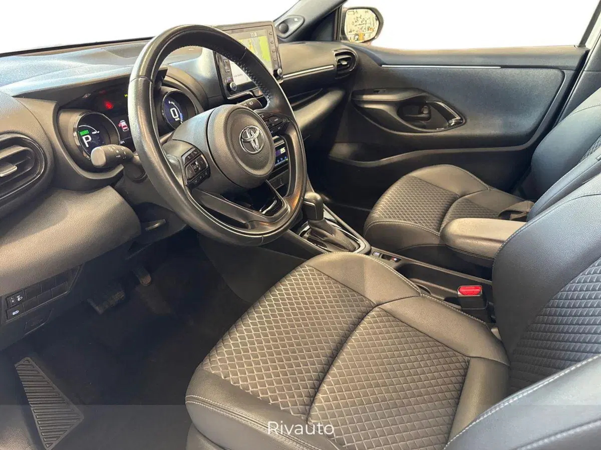 Toyota Yaris usata a Como (7)