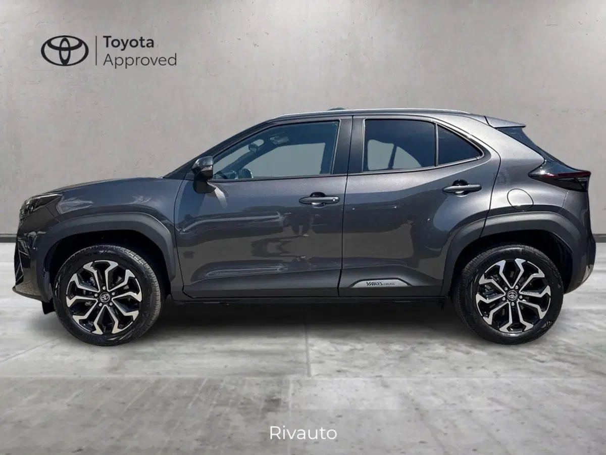 Toyota Yaris Cross usata a Como (3)