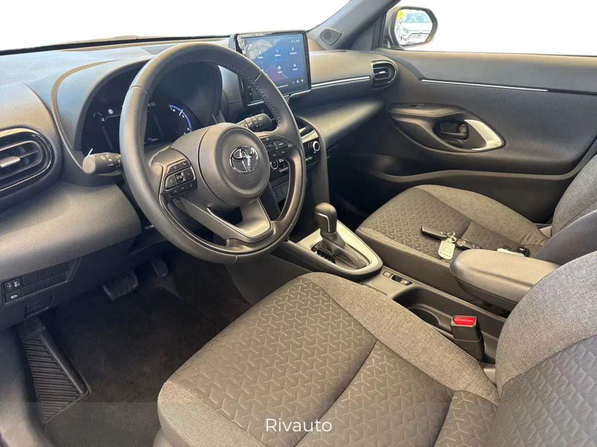 Toyota Yaris Cross usata a Como (7)