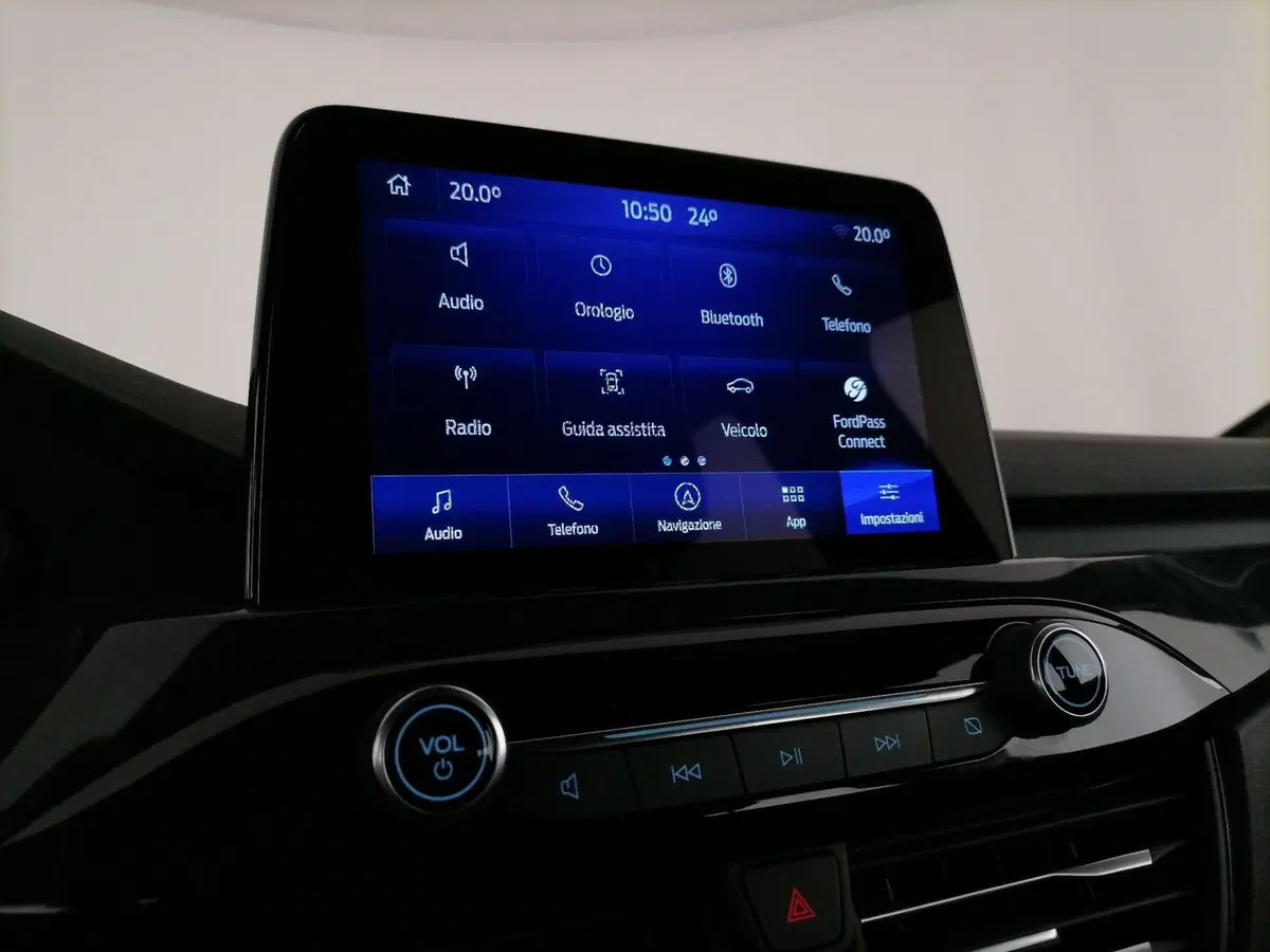 Ford Kuga usata a Roma (18)