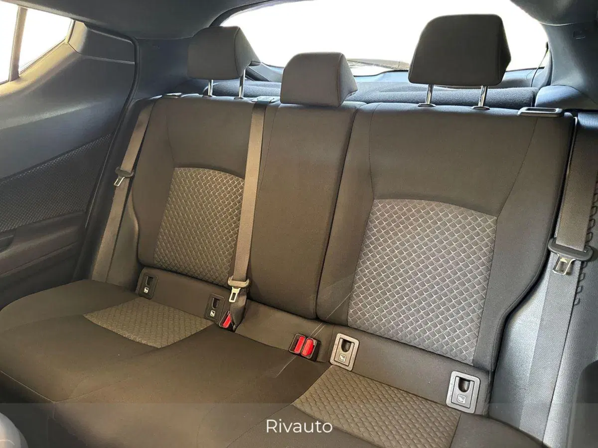 Toyota Toyota C-HR usata a Como (11)