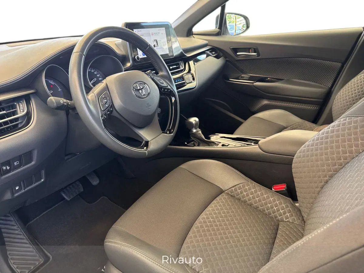 Toyota Toyota C-HR usata a Como (7)