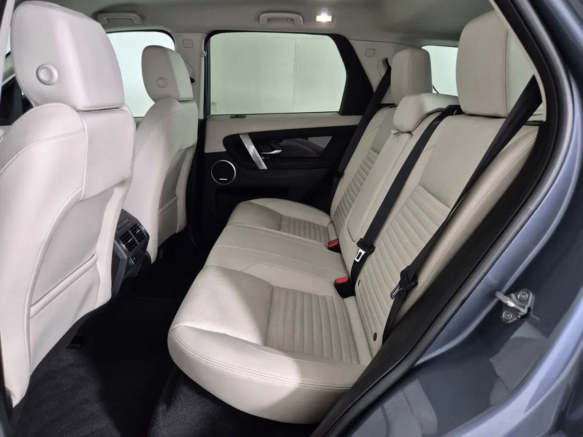 Land Rover Discovery Sport usata a Torino (5)