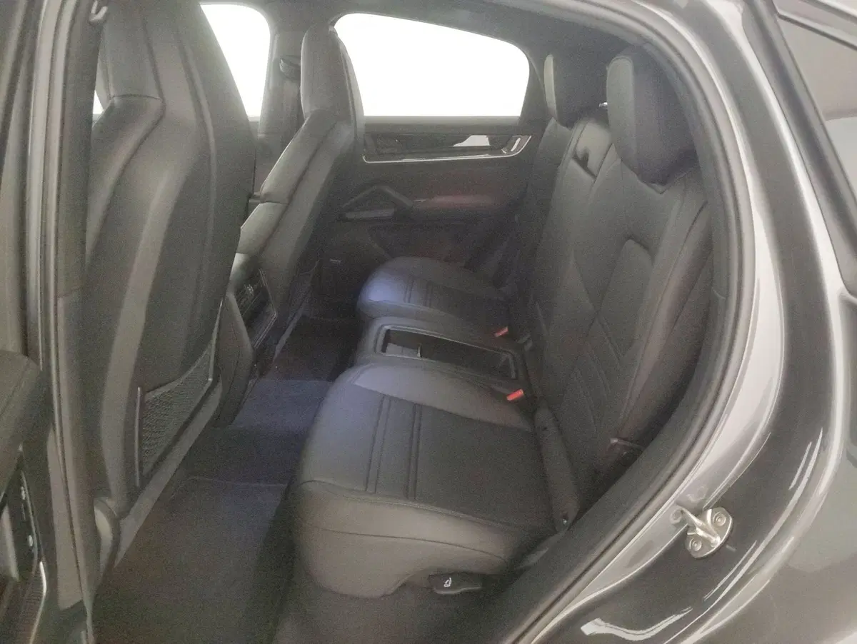 Porsche Cayenne usata a Alessandria (7)