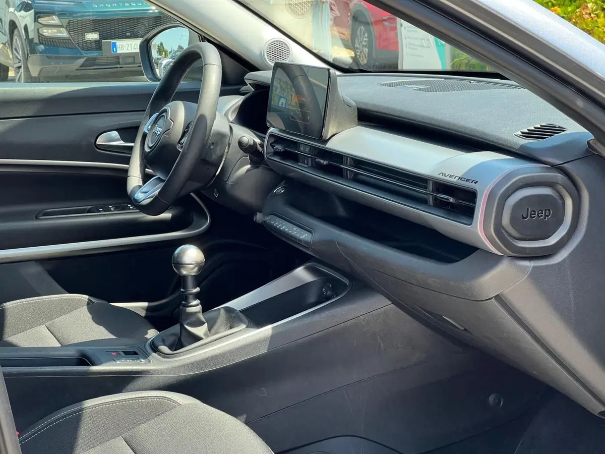 Jeep Avenger usata a Matera (18)