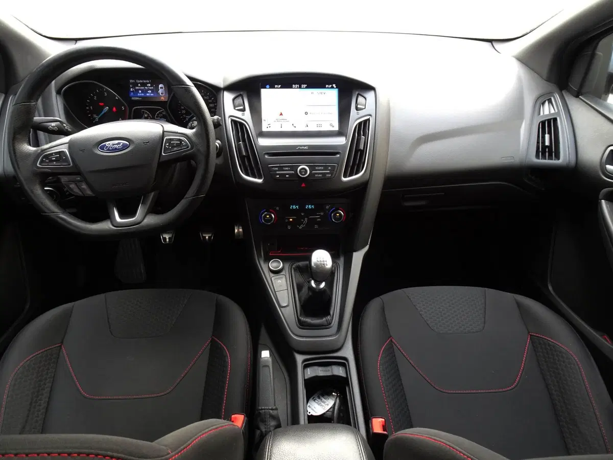 Ford Focus Station Wagon usata a Padova (10)