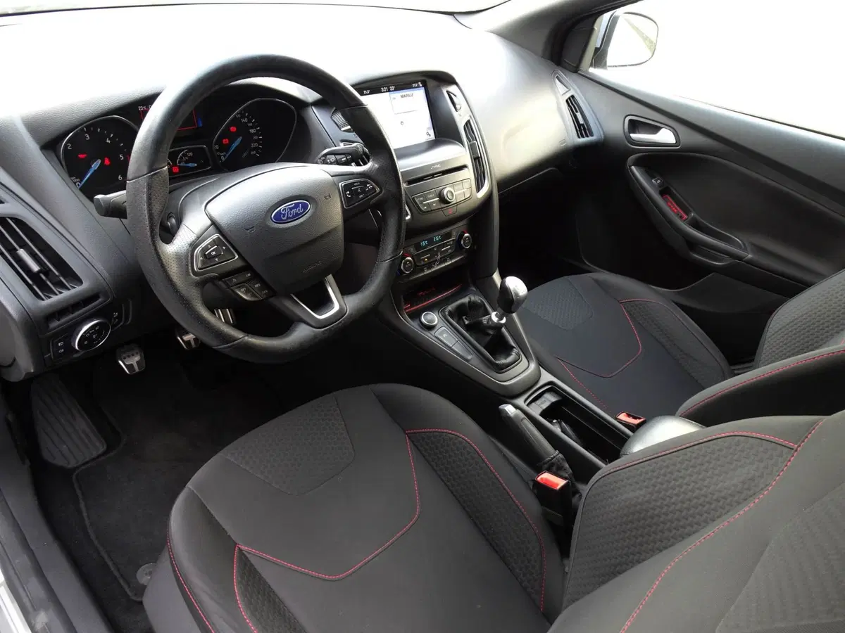Ford Focus Station Wagon usata a Padova (6)