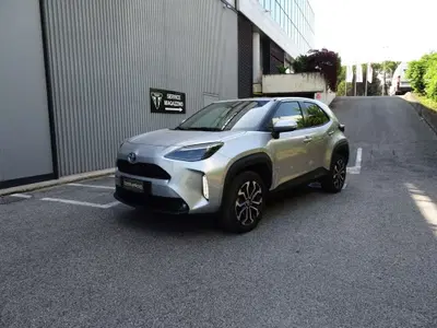Toyota Yaris Cross 1.5 Hybrid 5p. E-CVT AWD-i Trend del 2022 usata a San Fior