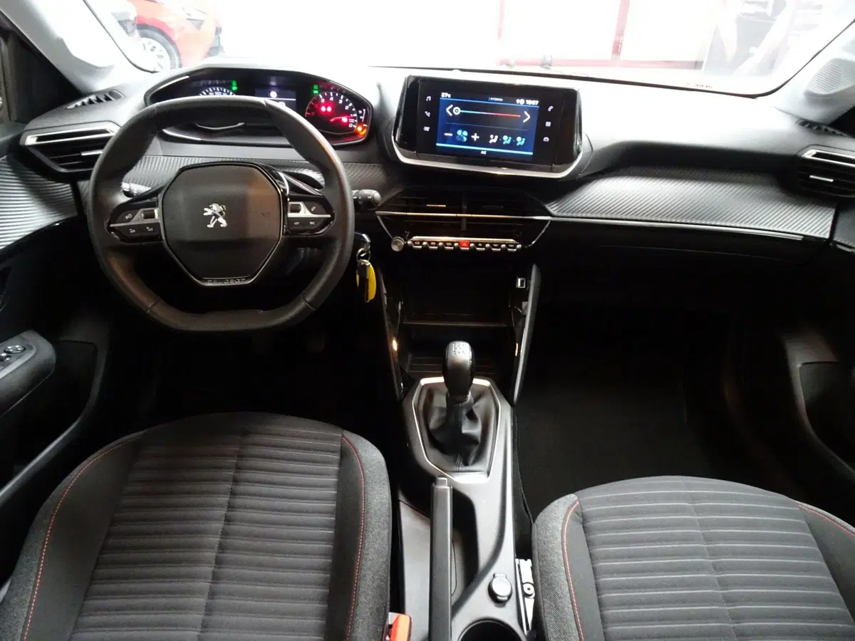 Peugeot 208 usata a Treviso (13)