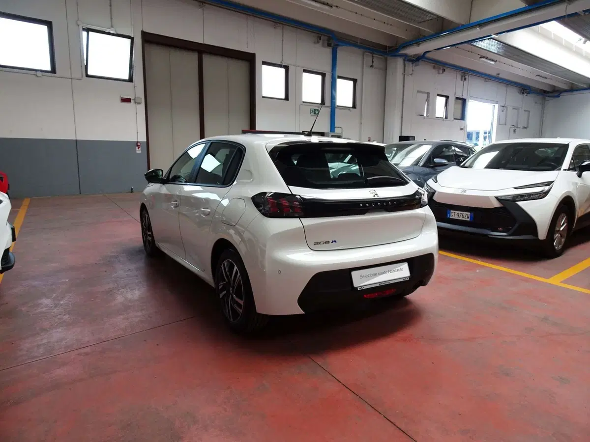 Peugeot 208 usata a Treviso (7)