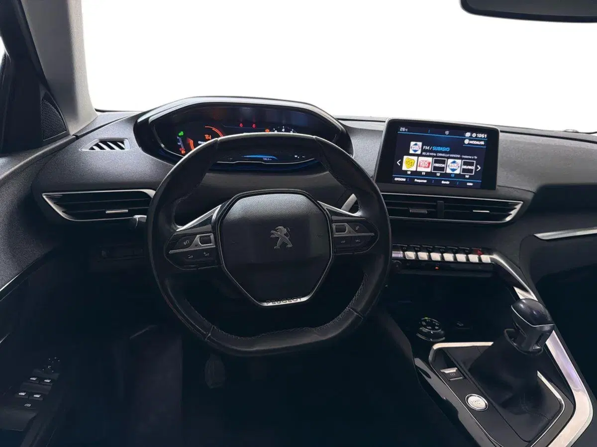 Peugeot 3008 usata a Catania (7)